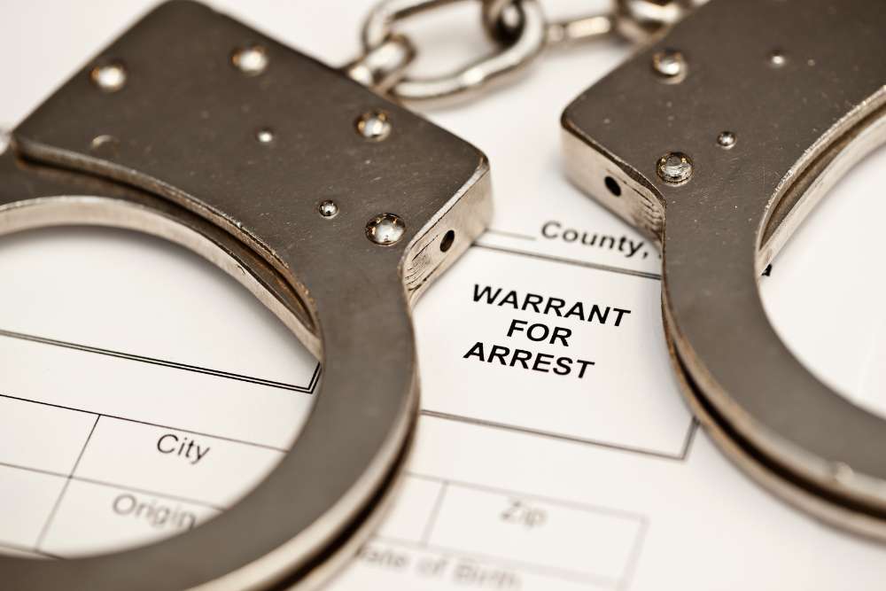 things you can't do if you have a warrant